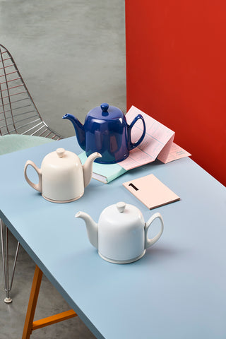 Image of Guy Degrenne Salam Monochrome White 4 Cup Insulated Teapot, 24 Ounces