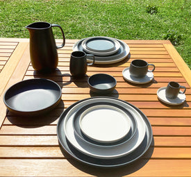 Uno Stoneware Dinnerware Dinner Plates 11 Inches, Sets of 4 in Assorted Colors