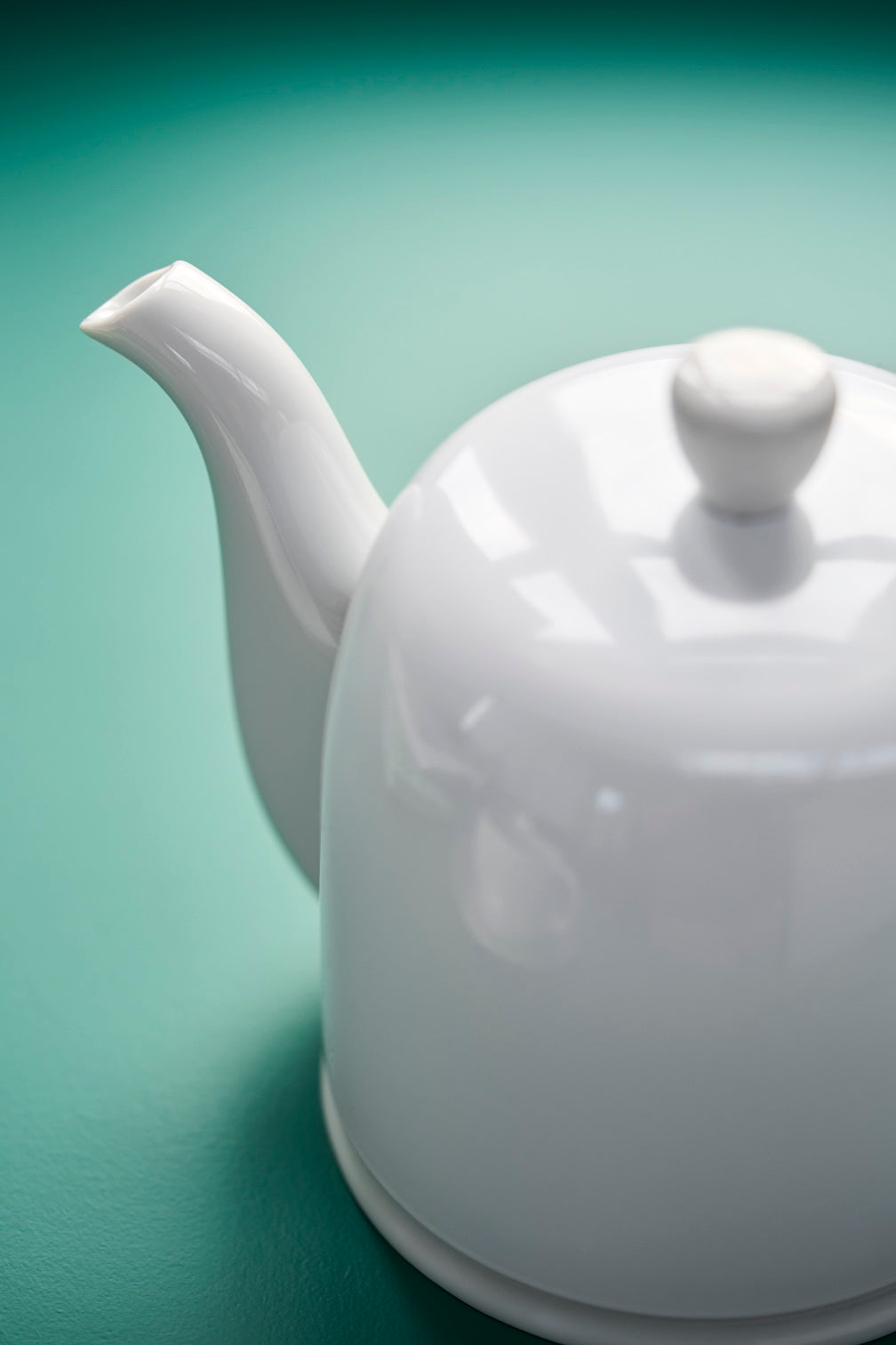 Guy Degrenne Salam Monochrome White 4 Cup Insulated Teapot, 24 Ounces