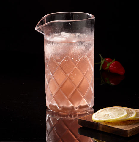 Image of Manhattan Mixology Cocktail Mixing Glass, 20 Ounces
